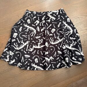 Hot Topic Black and White Dinosaur Skater Skirt